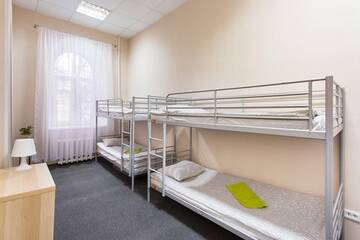 Фото номера Кровать в общем четырехместном номере Гостиница Хостел Ярослав г. Великий Новгород 4