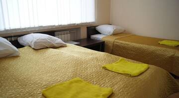Фото номера Двухместный номер эконом-класса с 1 кроватью Гостиница Alyans Guest House г. Великий Новгород 7