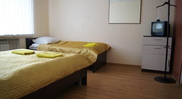 Фото номера Семейный номер эконом-класса  Гостиница Alyans Guest House г. Великий Новгород 6