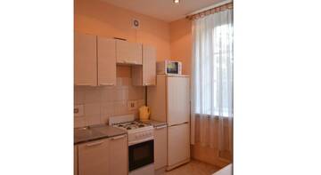 Фото номера Апартаменты с 3 спальнями Апартаменты Denis Apartment г. Великий Новгород 10