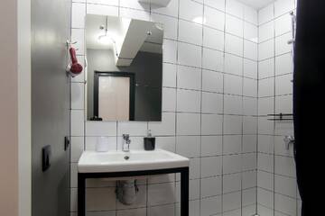 Фото номера Бюджетный двухместный номер Гостиница Greenfeel Novgorod г. Великий Новгород 4