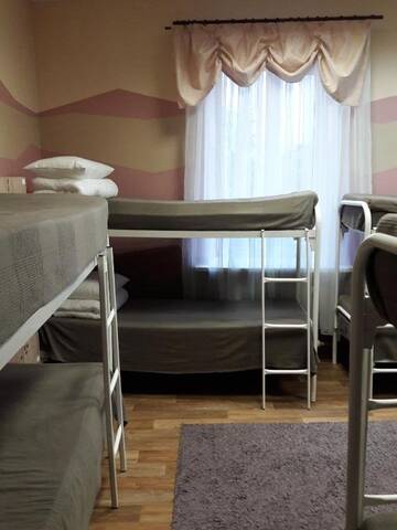 Фото номера Кровать в общем 10-местном номере для мужчин и женщин Гостиница БМ Хостел В.Новгород г. Великий Новгород 5